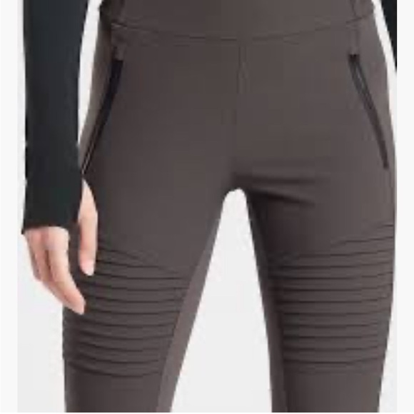 Athleta HEADLANDS HYBRID MOTO TIGHT 25" Leggin Arbor Olive in Size 14P - Picture 3 of 10